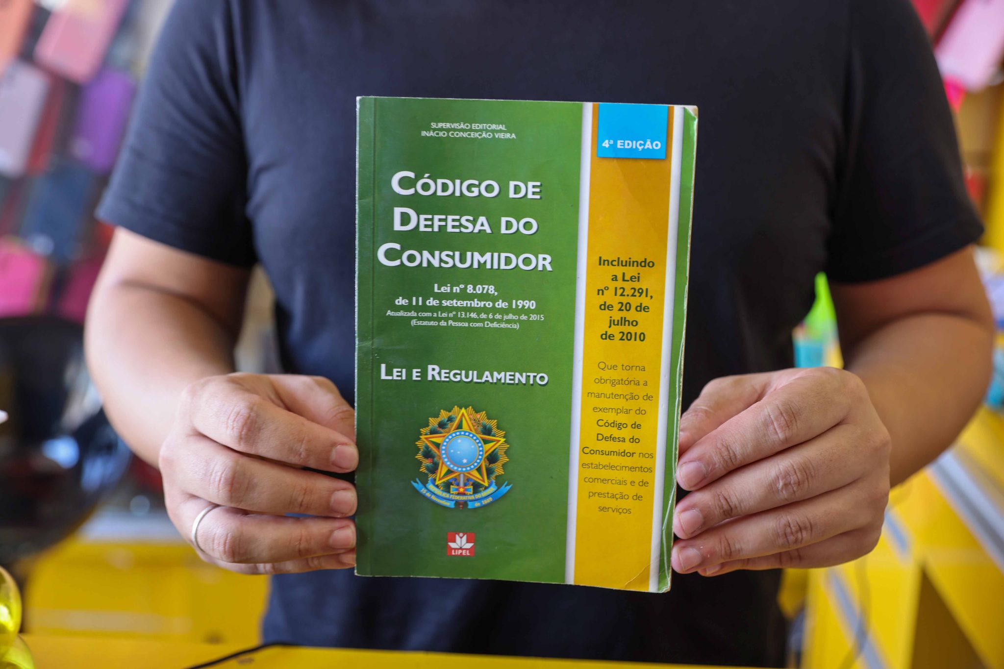 Como usar o Código de Defesa do Consumidor para contestar reajustes abusivos (e vencer)